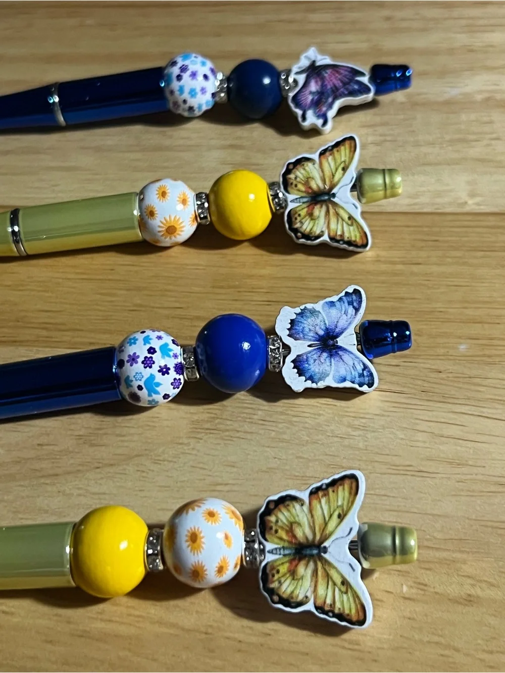 Colorful Beaded Butterfly Ballpoint Pens - Set of 6 M49